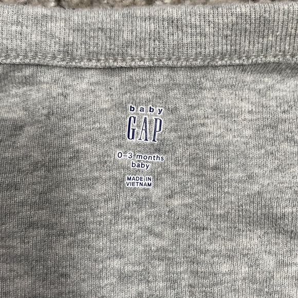 Baby Gap 0-3M I love my daddy snowman button up onesie - Picture 4 of 4